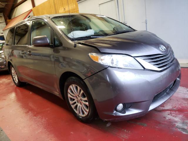 TOYOTA SIENNA XLE 2013 5tdyk3dc9ds364200