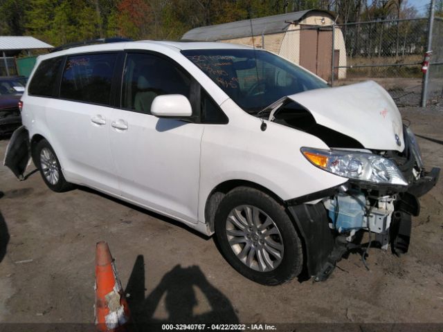 TOYOTA SIENNA 2013 5tdyk3dc9ds366660