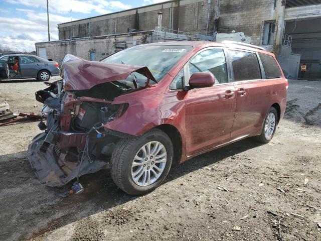 TOYOTA SIENNA XLE 2013 5tdyk3dc9ds374774