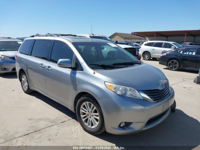 TOYOTA SIENNA 2013 5tdyk3dc9ds377075