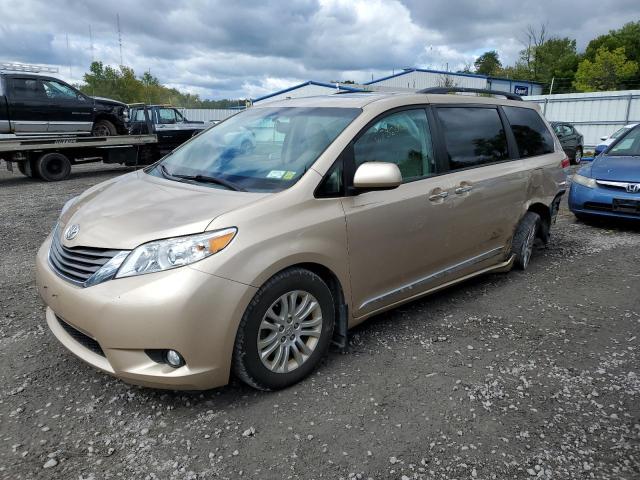 TOYOTA SIENNA XLE 2013 5tdyk3dc9ds390926