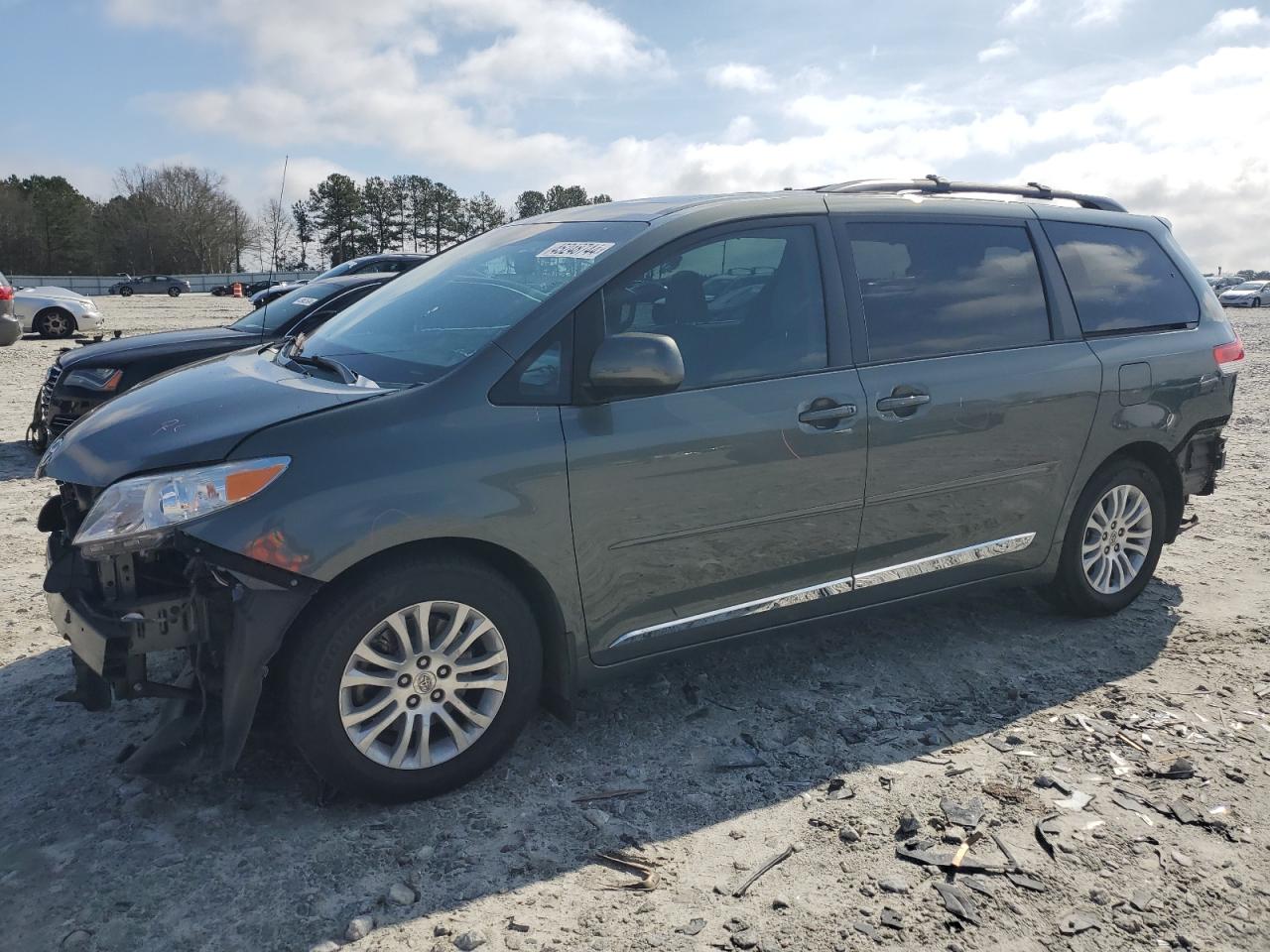 TOYOTA SIENNA 2013 5tdyk3dc9ds394099