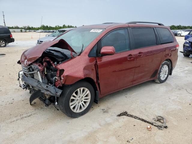 TOYOTA SIENNA XLE 2014 5tdyk3dc9es409962