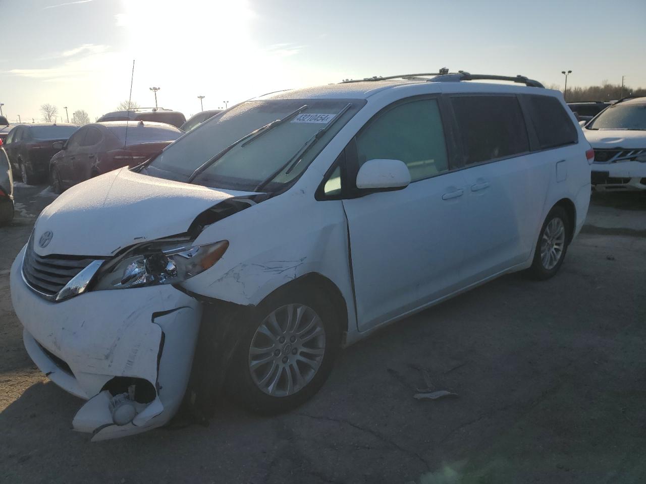 TOYOTA SIENNA 2014 5tdyk3dc9es411470