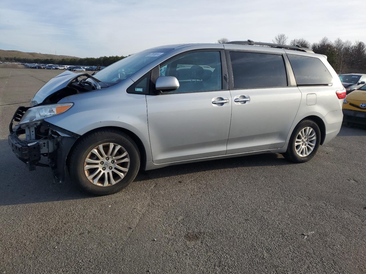 TOYOTA SIENNA 2015 5tdyk3dc9fs634545