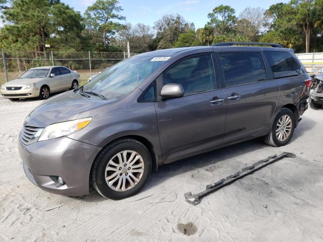 TOYOTA SIENNA XLE 2015 5tdyk3dc9fs642211