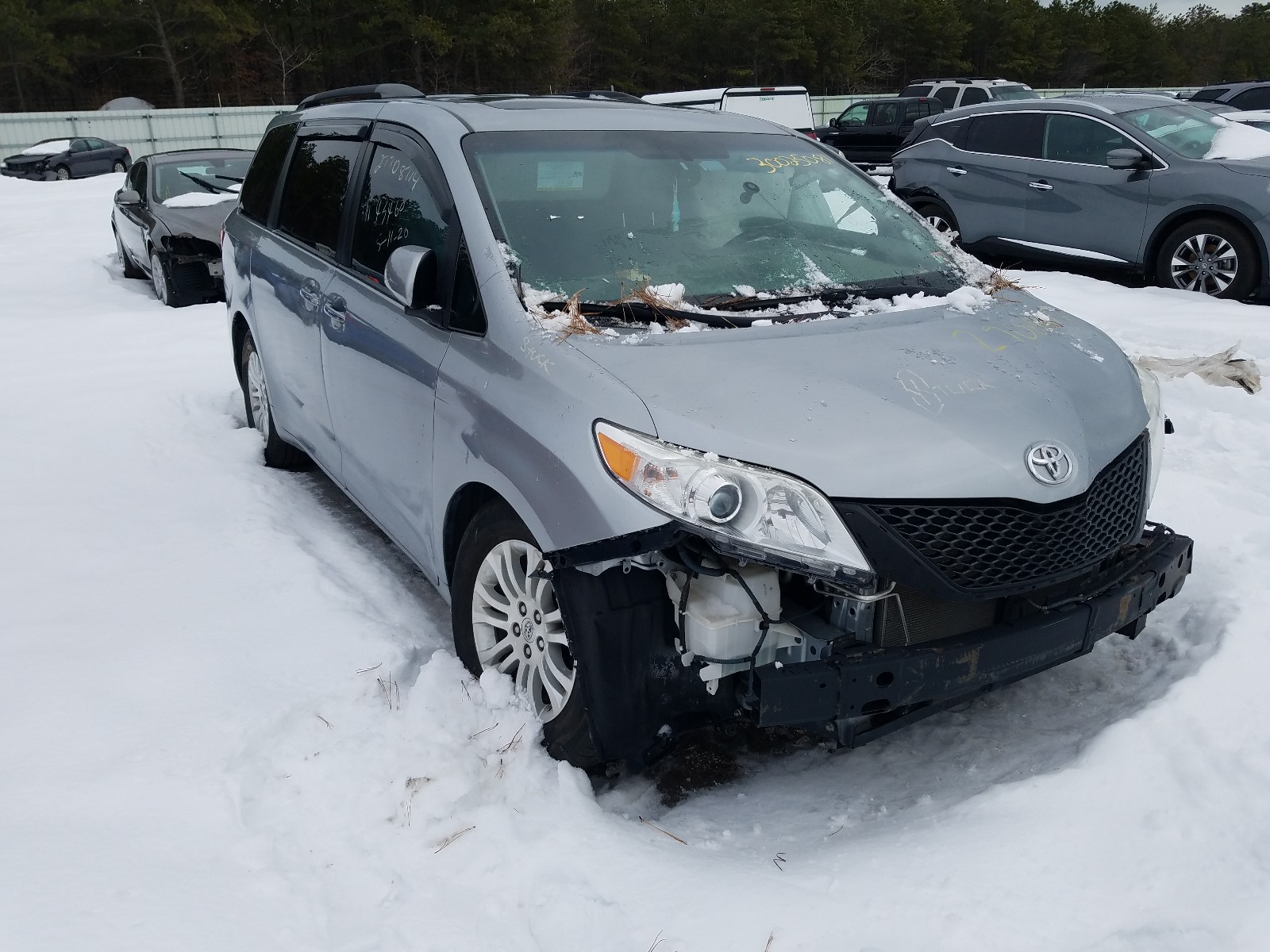 TOYOTA SIENNA 2015 5tdyk3dc9fs669697