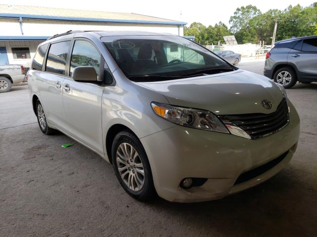 TOYOTA SIENNA XLE 2015 5tdyk3dc9fs684457