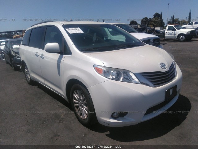 TOYOTA SIENNA 2016 5tdyk3dc9gs701856