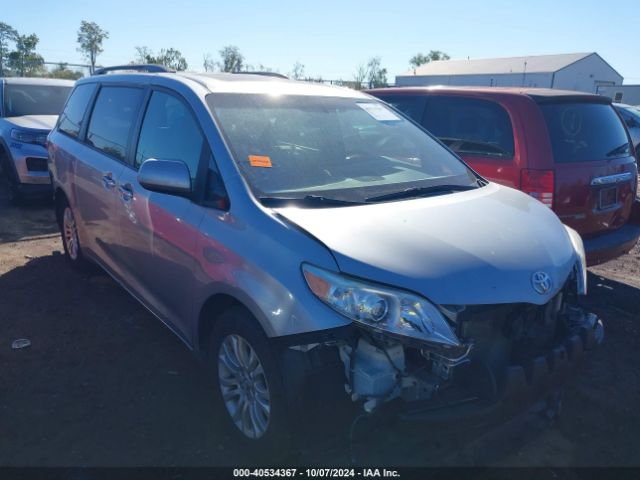 TOYOTA SIENNA 2016 5tdyk3dc9gs752841