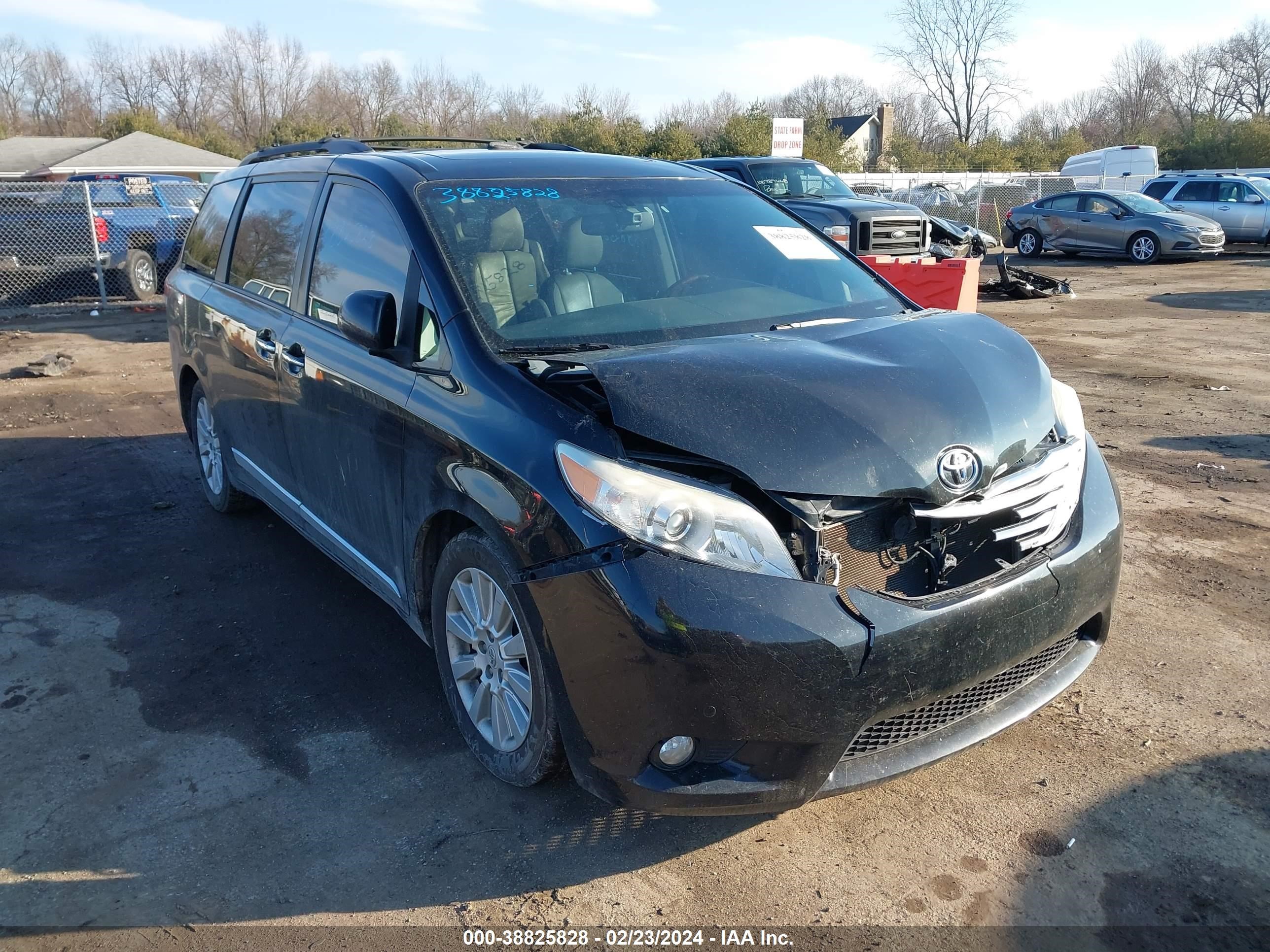 TOYOTA SIENNA 2011 5tdyk3dcxbs085447