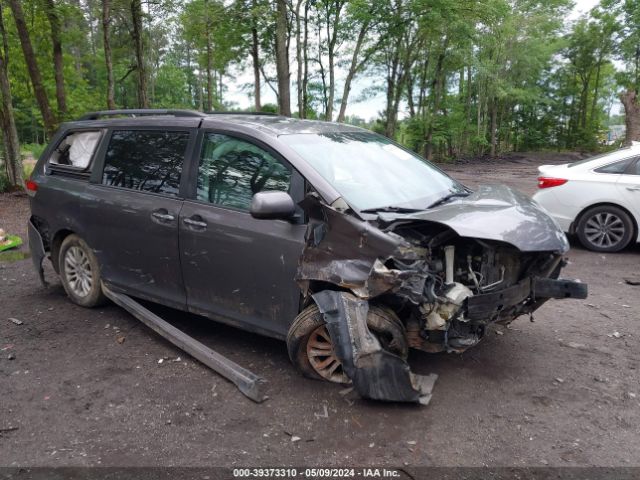 TOYOTA SIENNA 2011 5tdyk3dcxbs100156