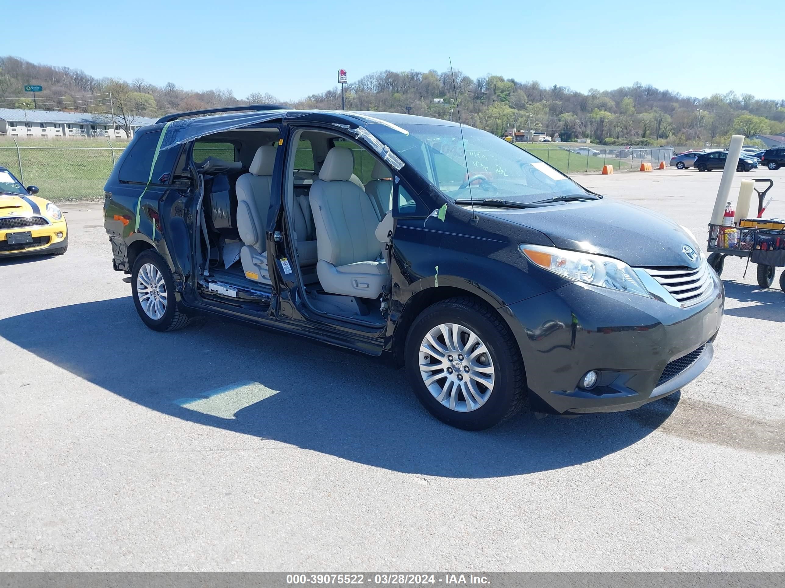 TOYOTA SIENNA 2012 5tdyk3dcxcs263441