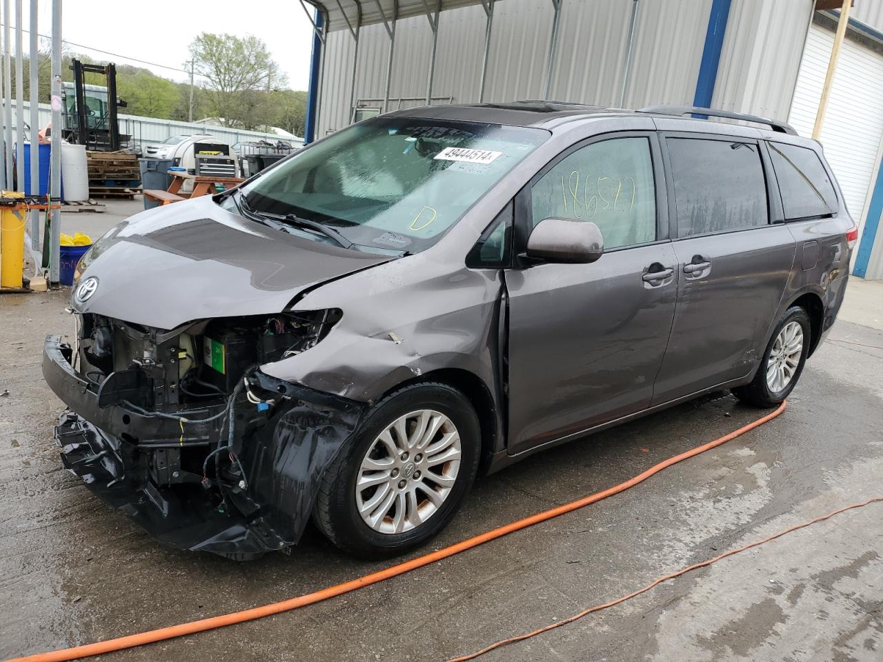 TOYOTA SIENNA 2013 5tdyk3dcxds326264