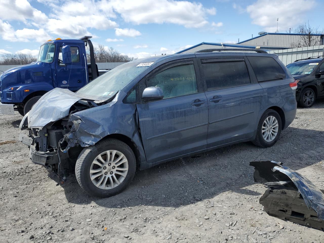 TOYOTA SIENNA 2014 5tdyk3dcxes464520