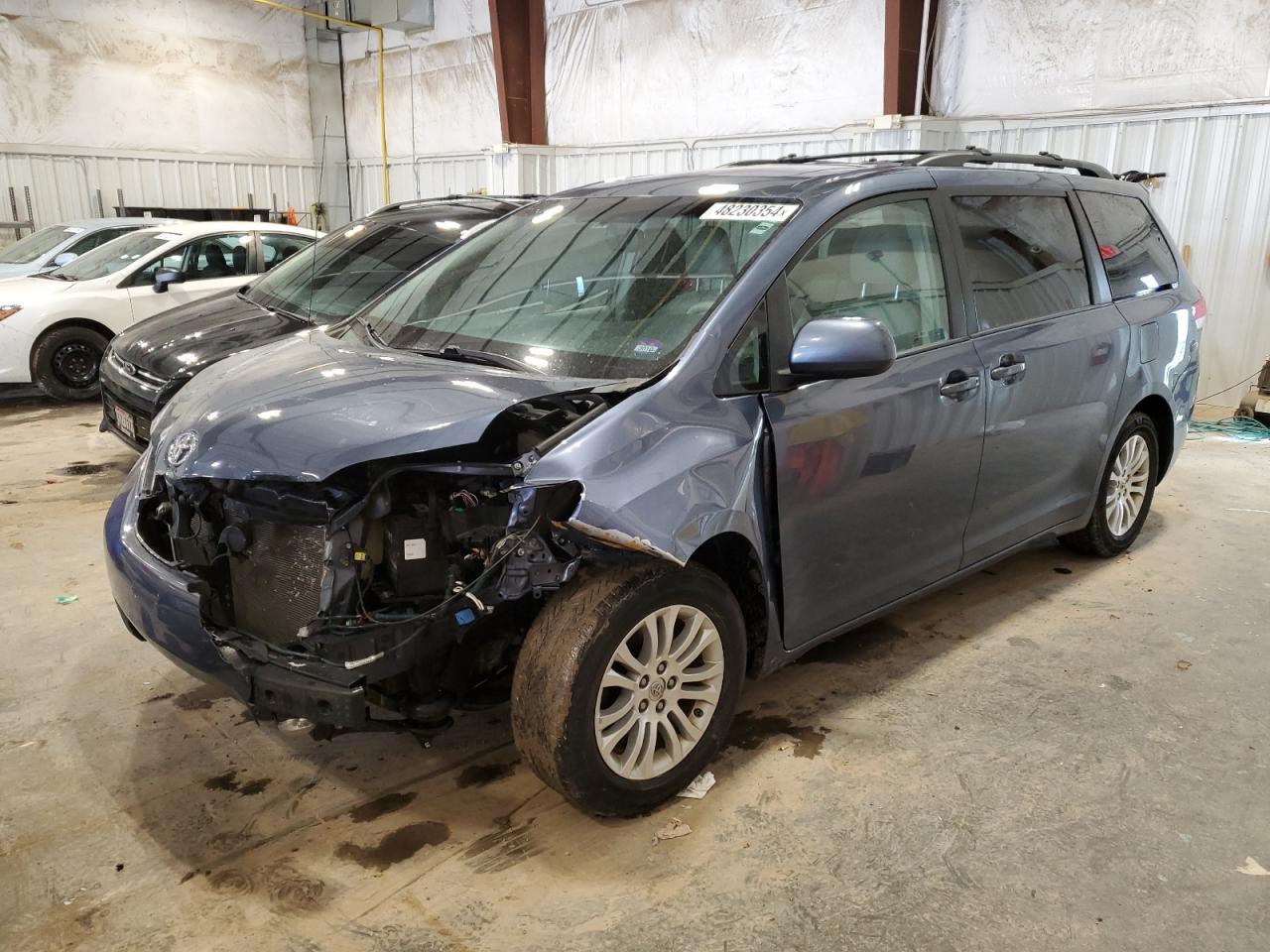 TOYOTA SIENNA 2014 5tdyk3dcxes521394