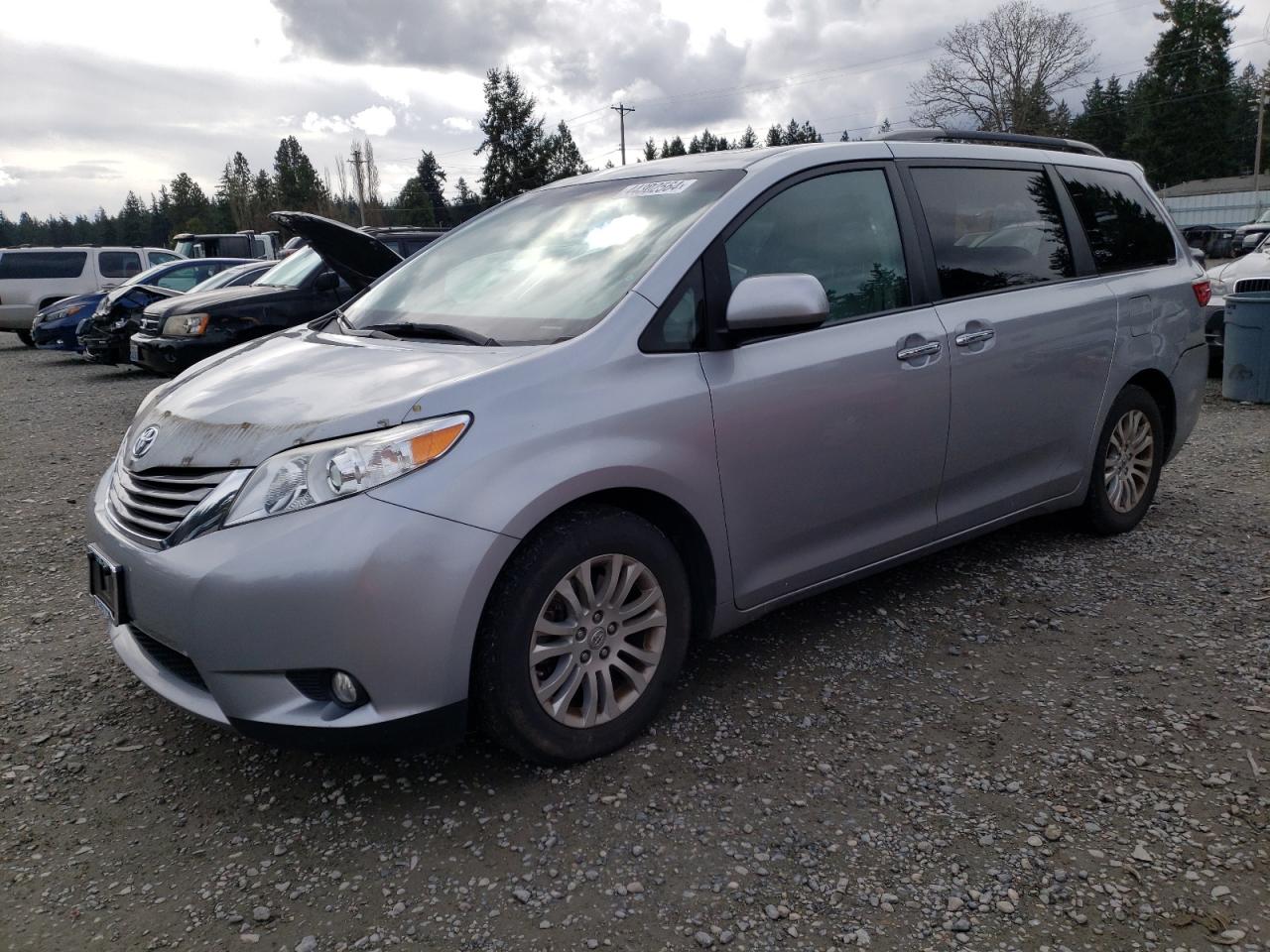 TOYOTA SIENNA 2016 5tdyk3dcxgs703776