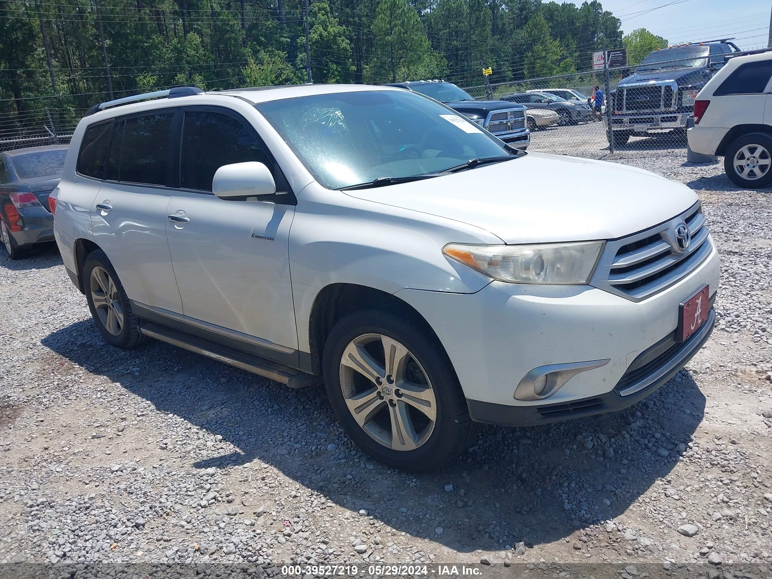 TOYOTA HIGHLANDER 2011 5tdyk3eh6bs048955