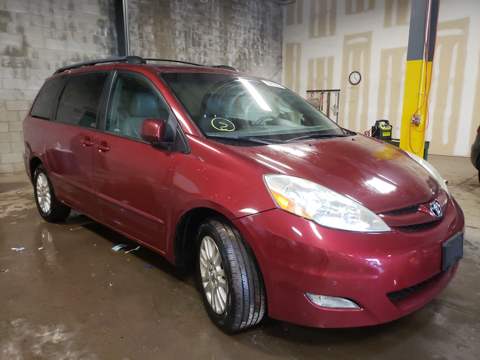 TOYOTA SIENNA XLE 2010 5tdyk4cc2as331722