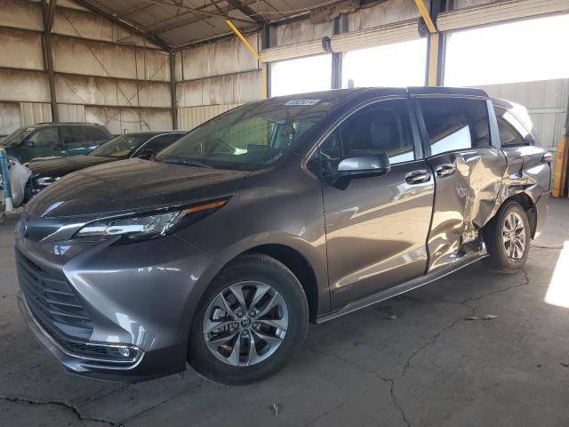 TOYOTA SIENNA XLE 2021 5tdyrkec0ms009100