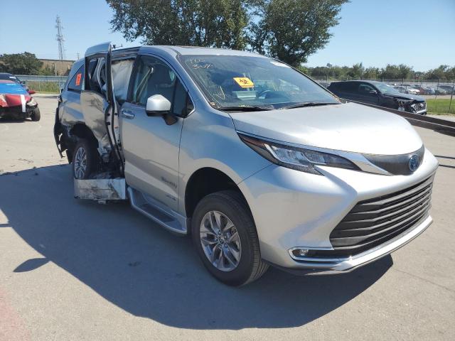 TOYOTA SIENNA XLE 2021 5tdyrkec0ms048186