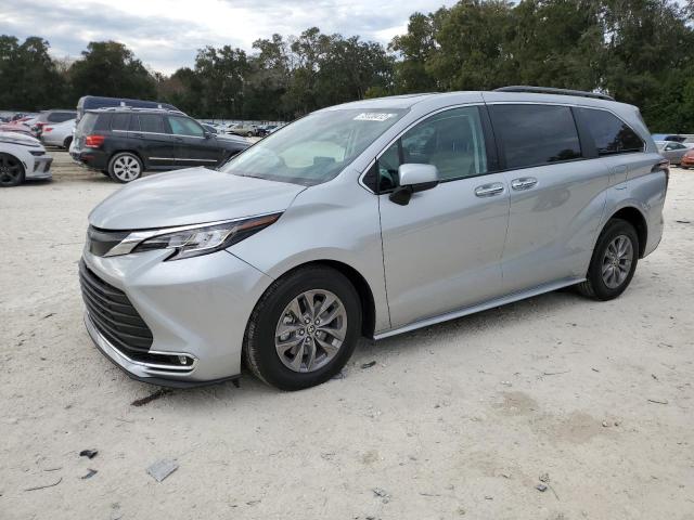 TOYOTA SIENNA XLE 2022 5tdyrkec0ns117220