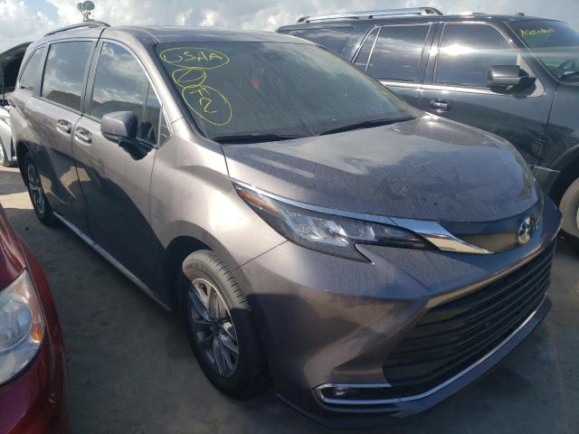 TOYOTA SIENNA XLE 2022 5tdyrkec1ns096118