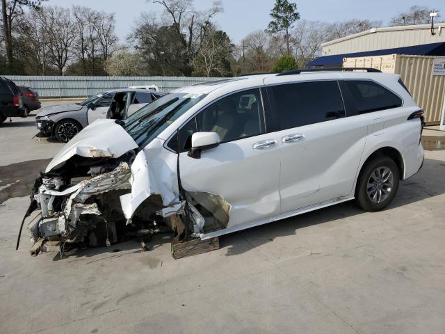 TOYOTA SIENNA XLE 2022 5tdyrkec2ns086553