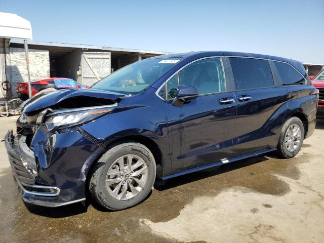 TOYOTA SIENNA XLE 2022 5tdyrkec2ns130891