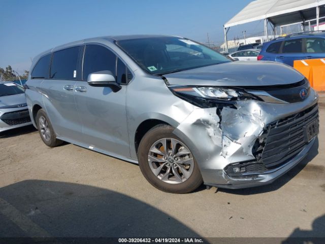 TOYOTA SIENNA 2022 5tdyrkec2ns132012