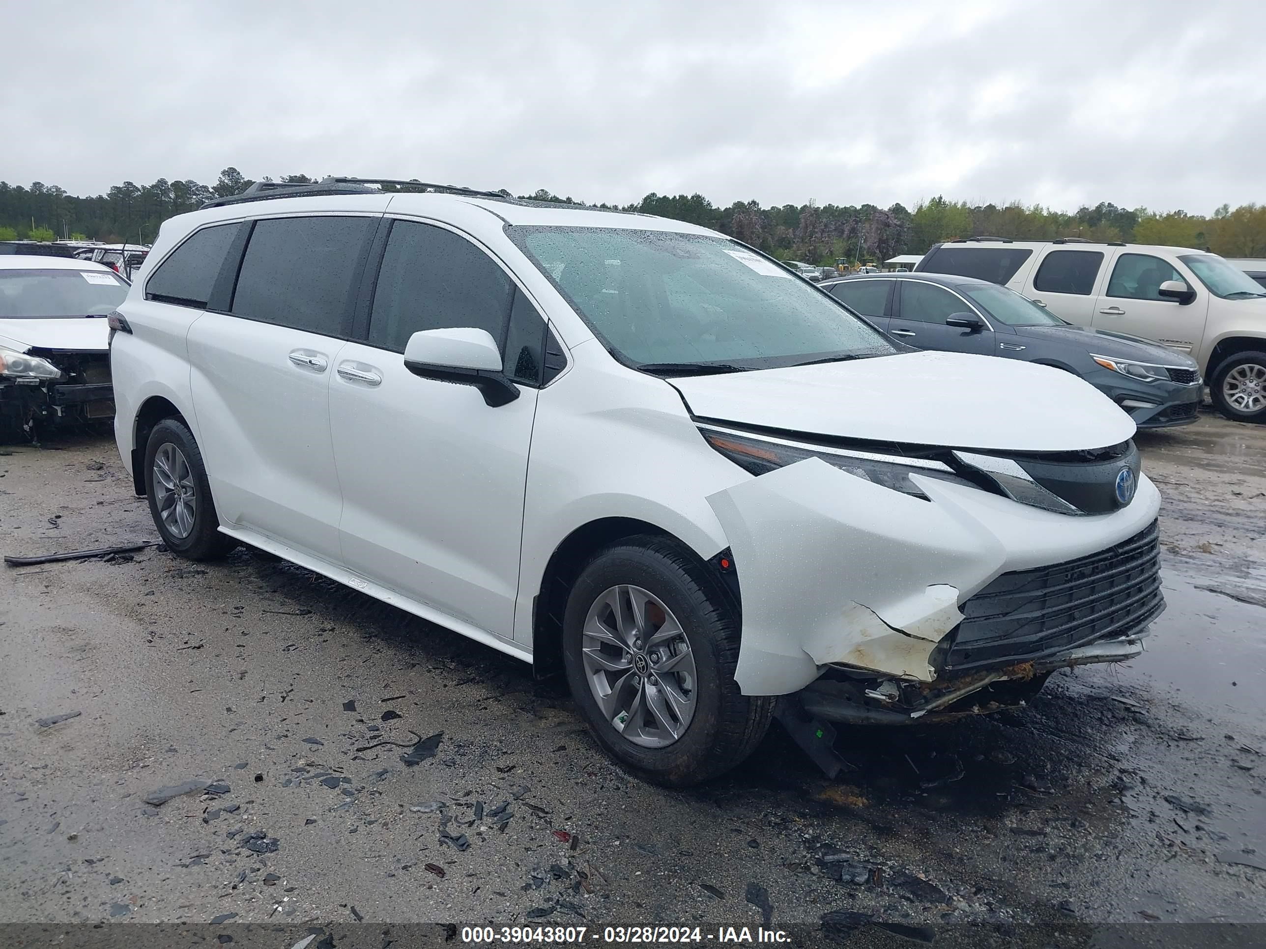 TOYOTA SIENNA 2024 5tdyrkec2rs183869