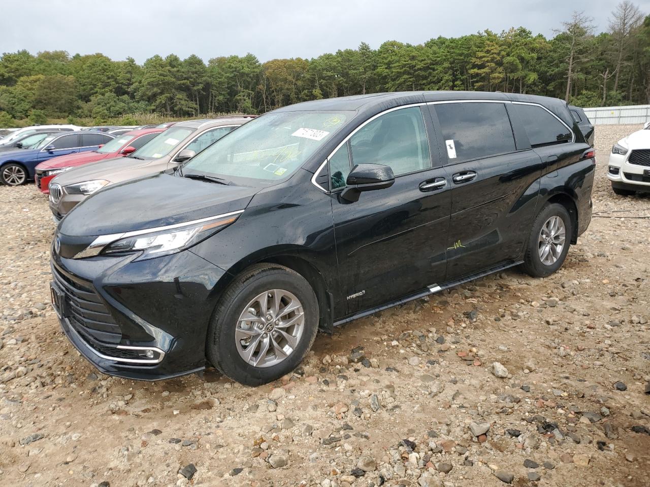 TOYOTA SIENNA XLE 2021 5tdyrkec4ms005986