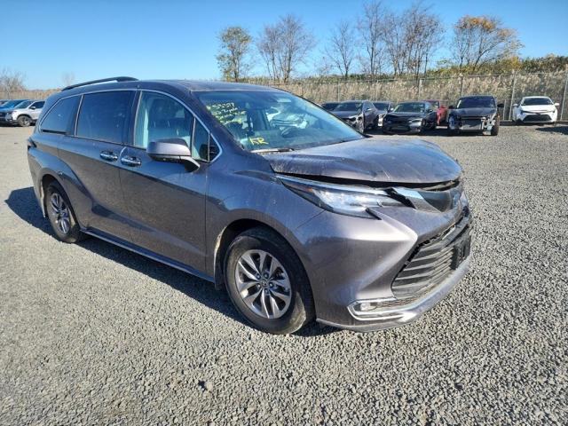 TOYOTA SIENNA XLE 2022 5tdyrkec4ns098333