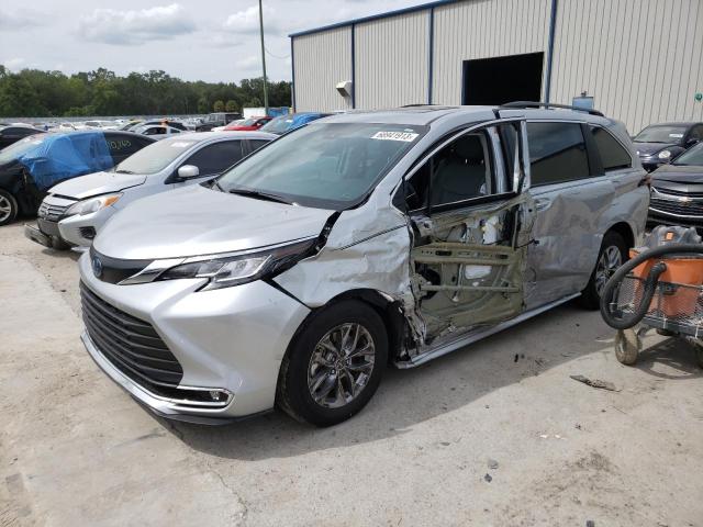 TOYOTA SIENNA XLE 2022 5tdyrkec4ns102381