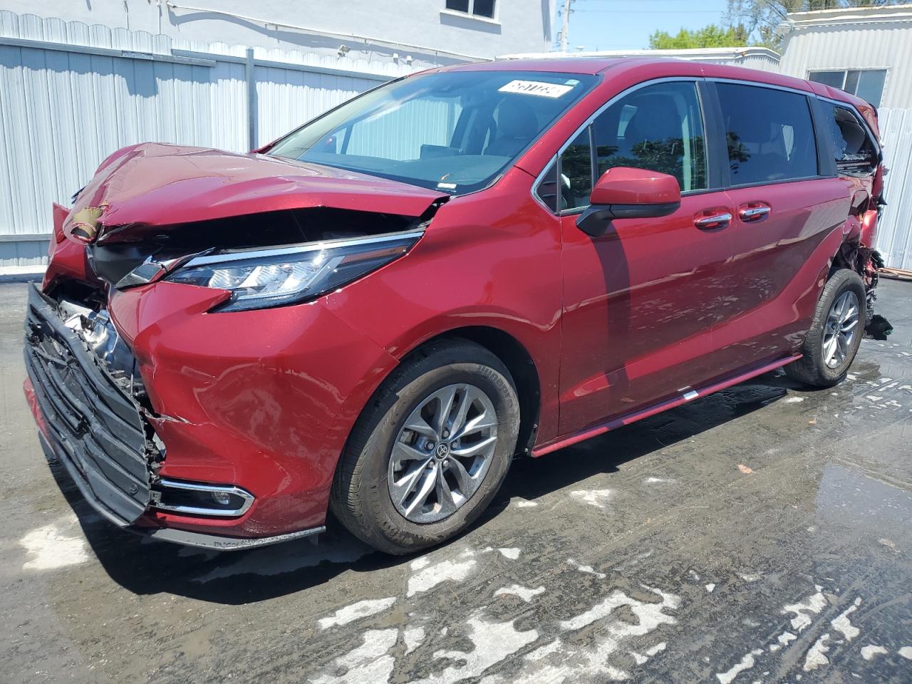 TOYOTA SIENNA 2022 5tdyrkec4ns131153