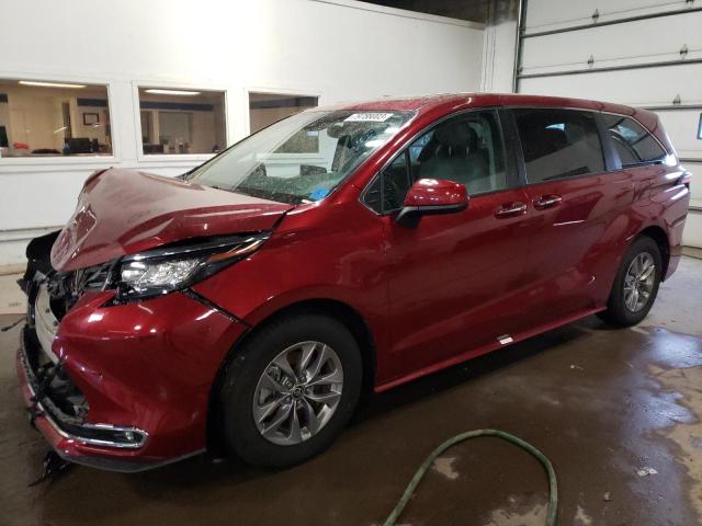 TOYOTA SIENNA XLE 2022 5tdyrkec5ns103037