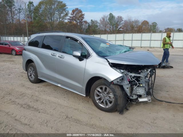 TOYOTA SIENNA 2023 5tdyrkec6ps143338