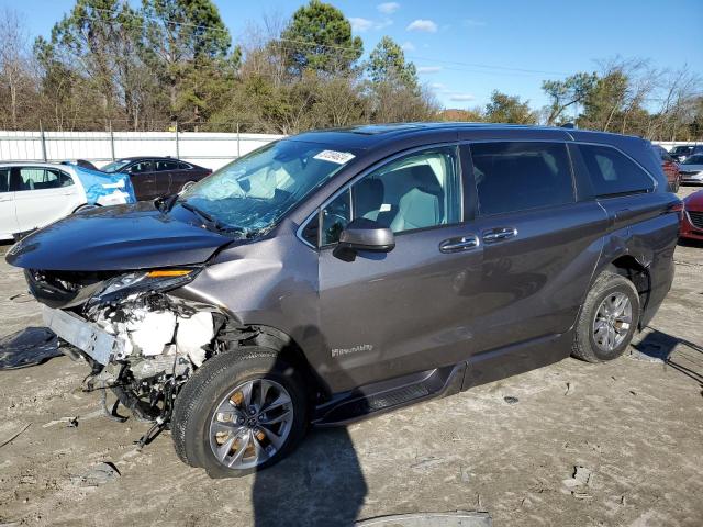 TOYOTA SIENNA XLE 2022 5tdyrkec7ns105114