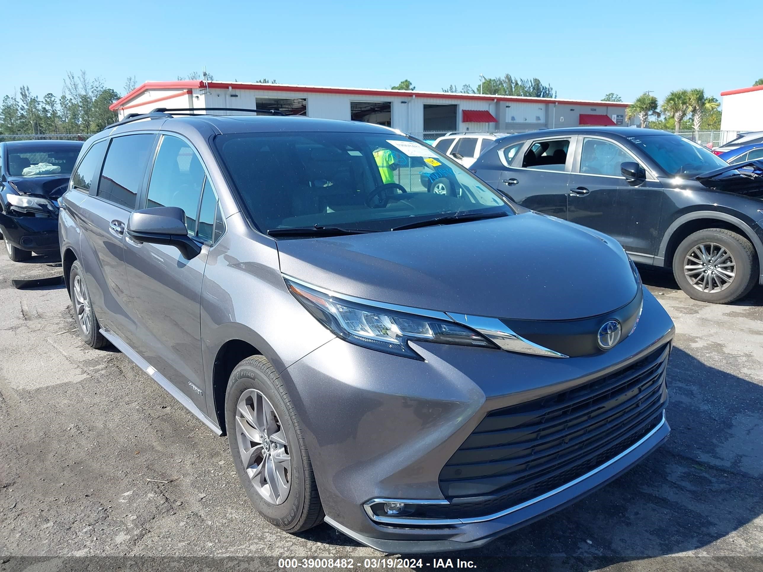 TOYOTA SIENNA 2021 5tdyrkec8ms056567