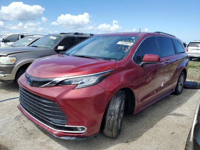 TOYOTA SIENNA XLE 2022 5tdyrkec9ns114526