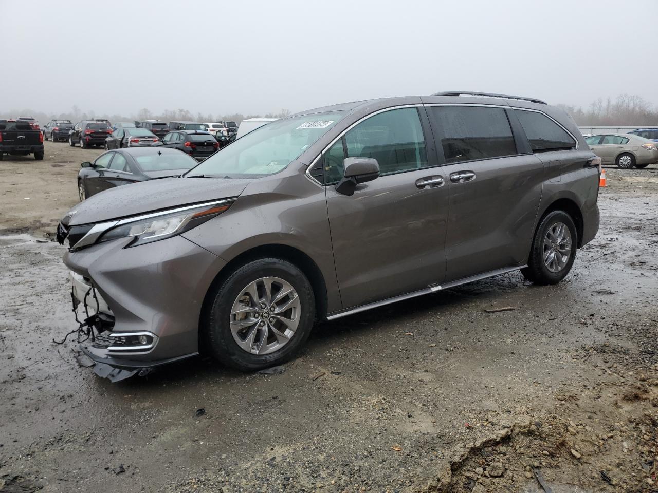 TOYOTA SIENNA 2023 5tdyrkec9ps155600