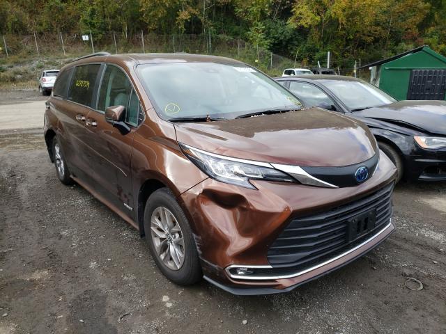 TOYOTA SIENNA XLE 2021 5tdyrkecxms054495