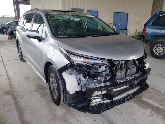 TOYOTA SIENNA XLE 2021 5tdyrkecxms072222