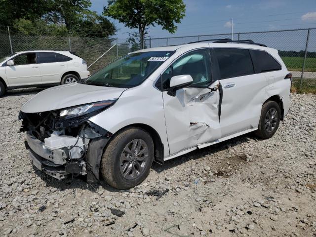 TOYOTA SIENNA XLE 2023 5tdyrkecxps173166