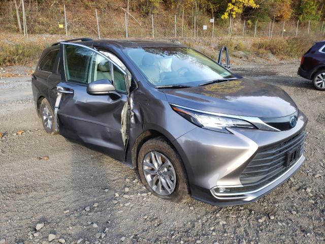 TOYOTA SIENNA XLE 2022 5tdyskfcxns043033