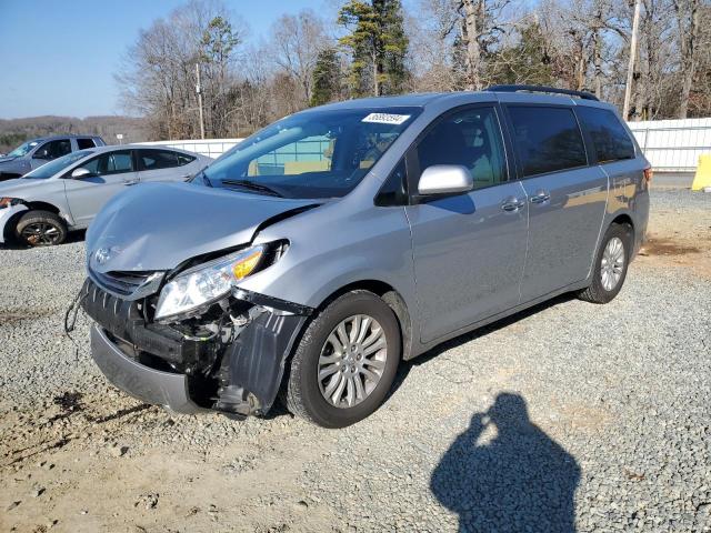 TOYOTA SIENNA XLE 2017 5tdyz3dc0hs843932