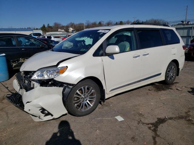 TOYOTA SIENNA XLE 2019 5tdyz3dc0ks967013