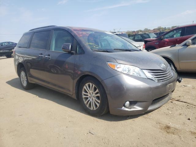 TOYOTA SIENNA XLE 2017 5tdyz3dc1hs796605