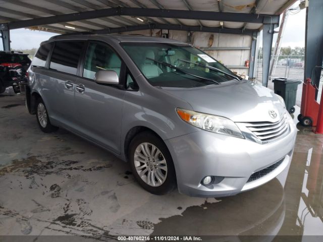 TOYOTA SIENNA 2017 5tdyz3dc1hs858701