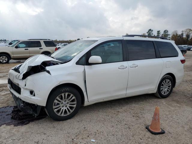 TOYOTA SIENNA XLE 2017 5tdyz3dc1hs876664